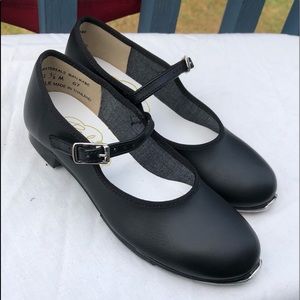Barbettes tap shoes